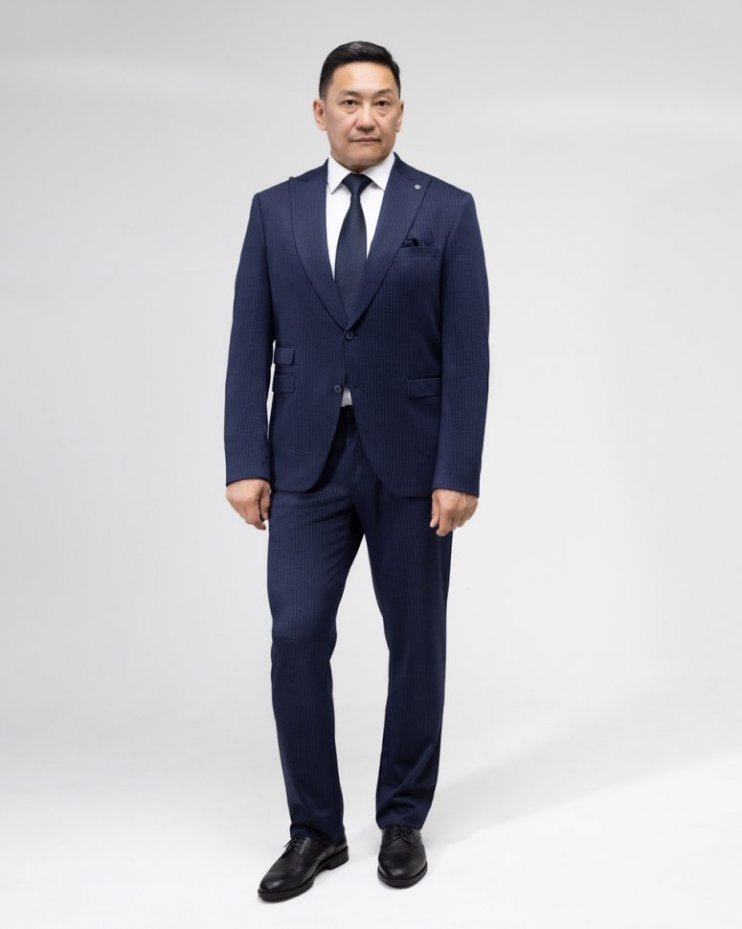 Костюм-двойка тёмно-синий в белую полоску