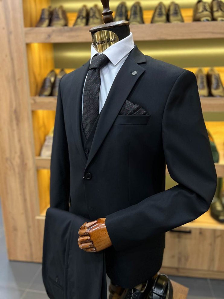 Костюм MAZALTOVMAN 3-ка Черный